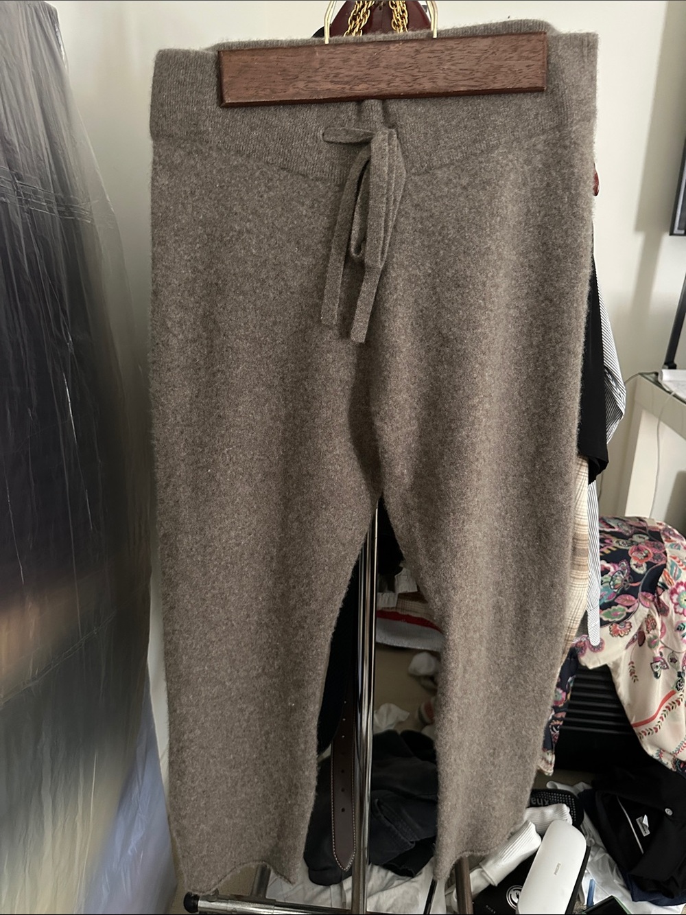 James Perse Cozy Cashmere Drawstring Lounge Pants in Taupe